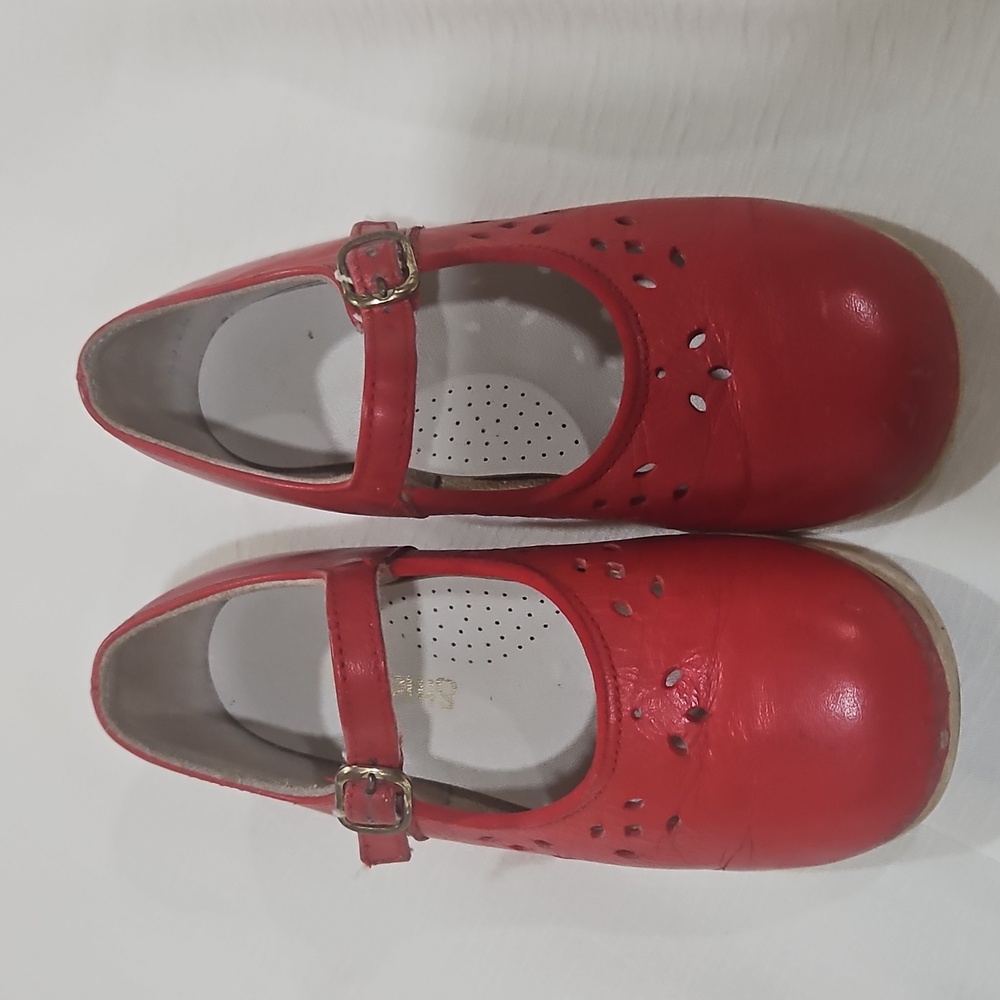 adorable Start Rite Mary Janes Vintage ALL Leather Girls Childs shoes 1960 Sz 8